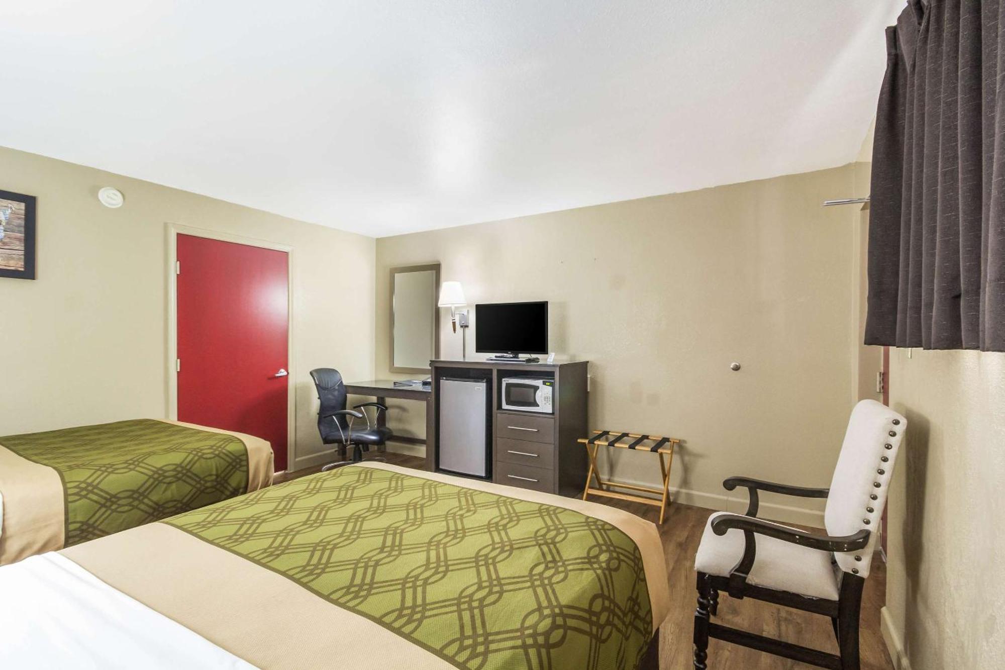 Econo Lodge Inn & Suites I-35 At Shawnee Mission Оверленд Парк Экстерьер фото