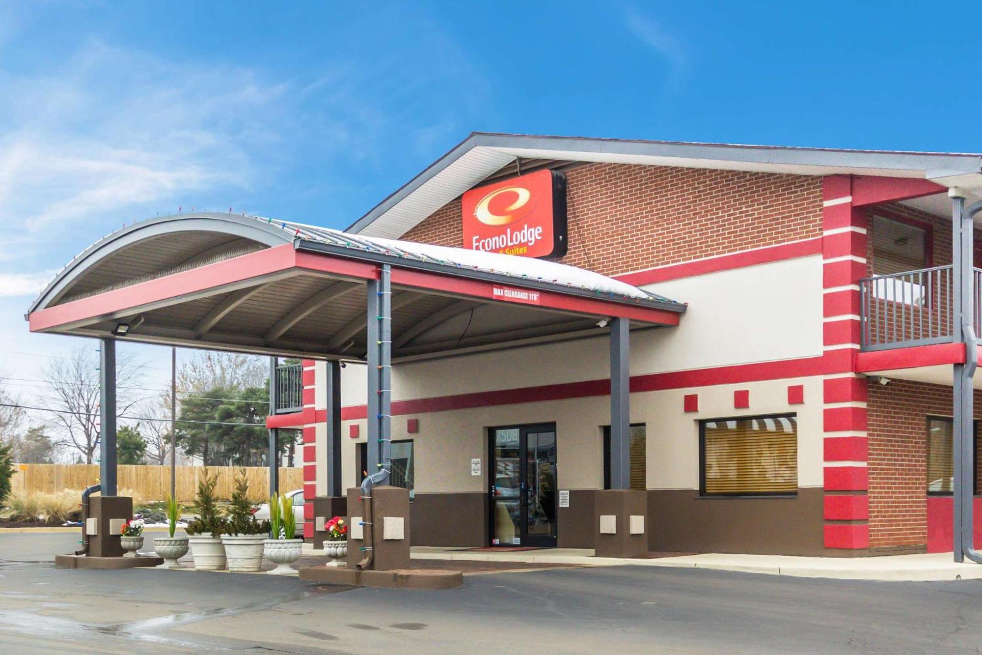 Econo Lodge Inn & Suites I-35 At Shawnee Mission Оверленд Парк Экстерьер фото
